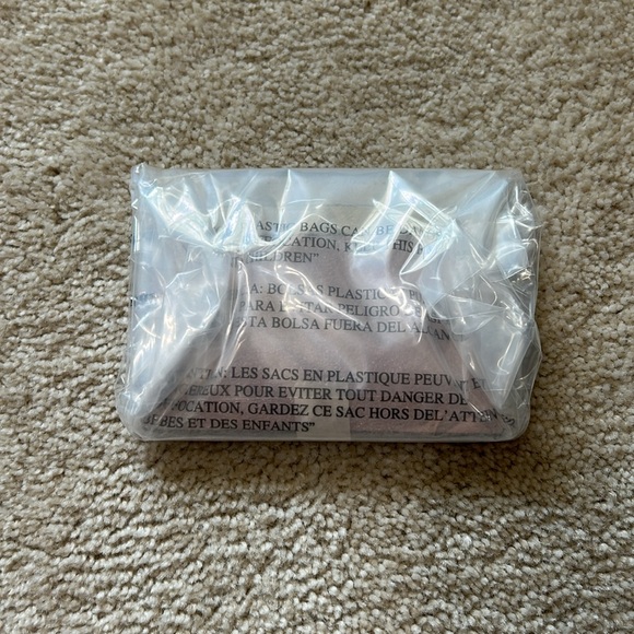 NWT Kate Spade Pink and Cream Card Holder - Picture 7 of 7